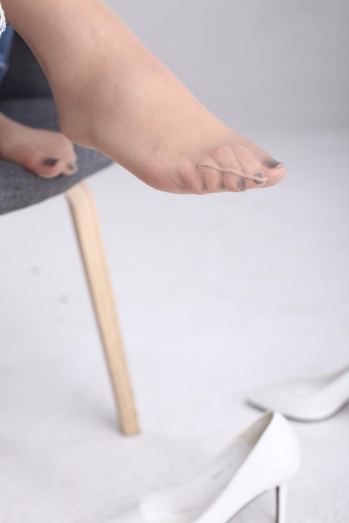 奈丝写真 NO.129：小橙子 – 白体恤牛仔裤 [47P/559MB]插图1