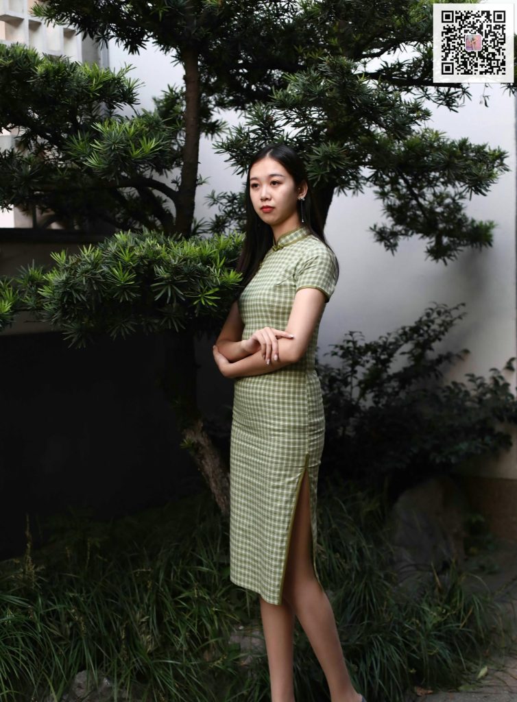 奈丝写真 NO.151：乐乐-修长美腿配肉丝 [46P/115M]-无料摄影圈