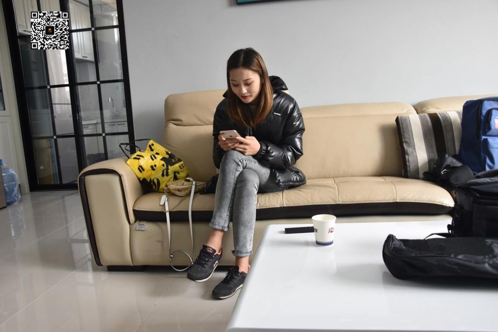 牧光传媒 婷婷 校服白袜脚 [388P/14V/6G]插图1