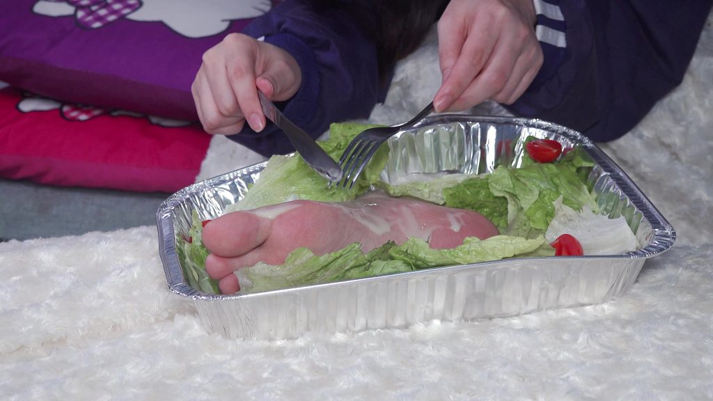 [aapary模拍视频]小莹镁足加面包沙拉酱[1V3.55G]插图2