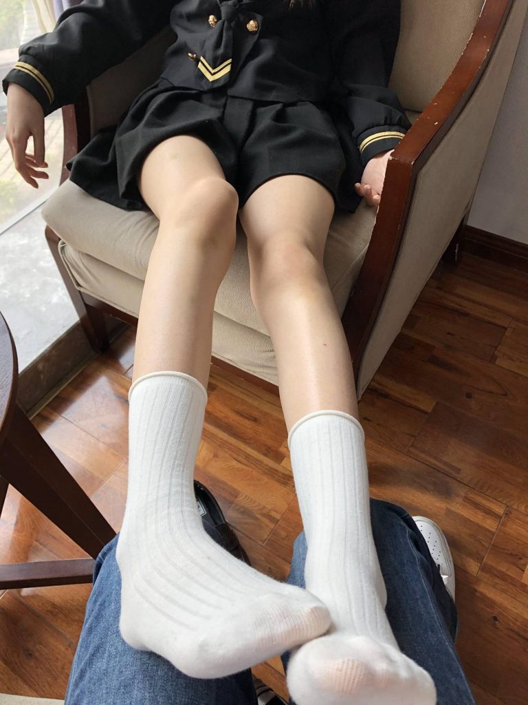 JK小姐姐白棉袜裸足 [55P/1V/247M]-资源交易论坛-无料论坛-无料摄影圈