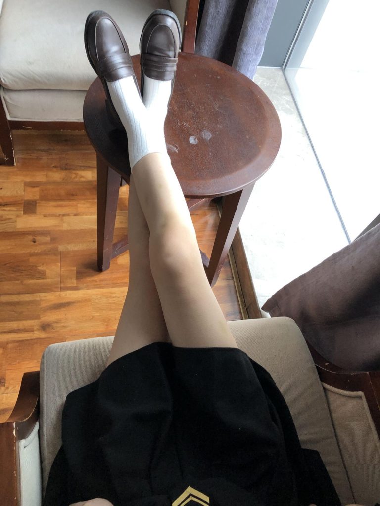 JK小姐姐白棉袜裸足 [55P/1V/247M]插图1