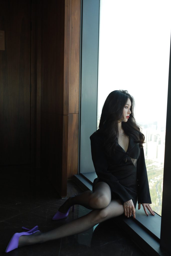 Sia不吃鱼 –性感包臀裙黑丝玉足[88P/1V/2.84G]插图2