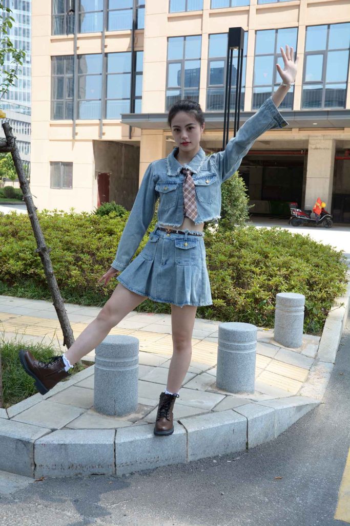 百合 无水印（926照片+29分钟花絮）-025冰糖~《牛仔女孩》[926P/1V/16.82G]插图1