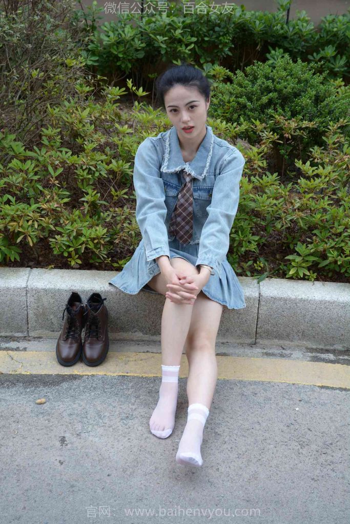 百合 照片100P+花絮-025普通版冰糖~《牛仔女孩》酷酷的我身穿一套牛仔装想策马奔腾了！[100P/1V/4.22G]插图1