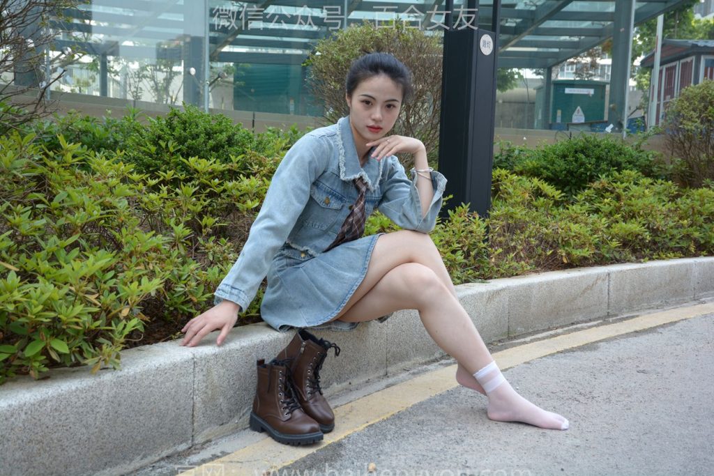 百合 照片100P+花絮-025普通版冰糖~《牛仔女孩》酷酷的我身穿一套牛仔装想策马奔腾了！[100P/1V/4.22G]插图2