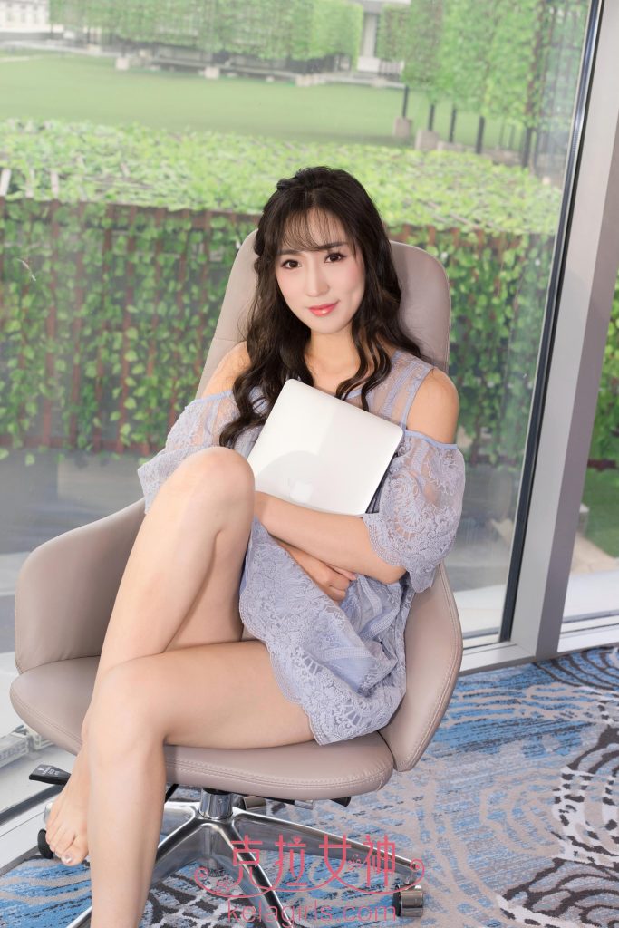 [Kelagirls克拉女神]2018.06.23《学姐の兔尾巴》姜璐[29P/553MB]插图2