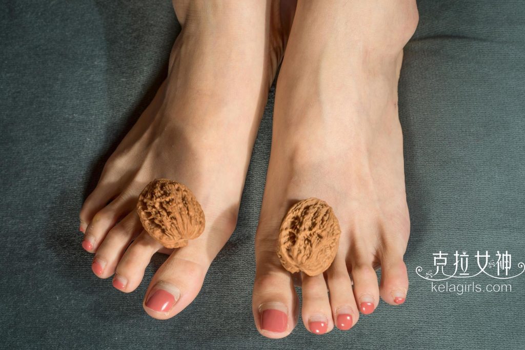 [Kelagirls克拉女神]2018.07.11《趾夹核桃》王睿[30P/361MB]插图2