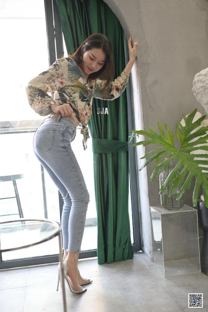 [SJA佳爷] 闺蜜视角 NO.065 《川》模特：佳爷[61P/56M]插图3