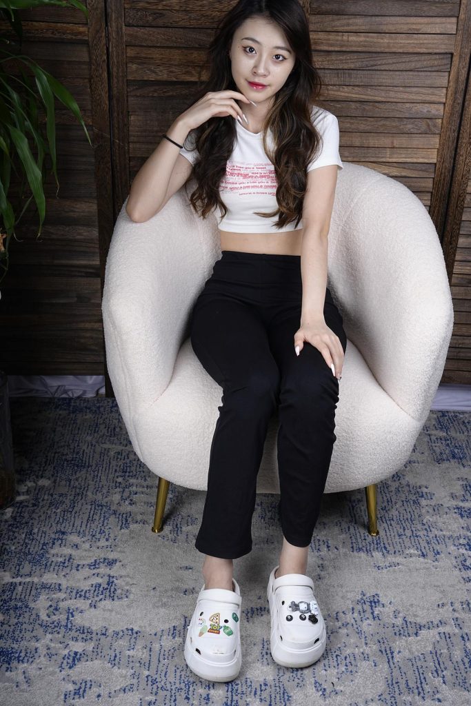 [Sexy Asian Girls Feet] No.021 超级女生Liyuner的姓感的大脚丫 裸足图片 [138P/2.62GB]插图2