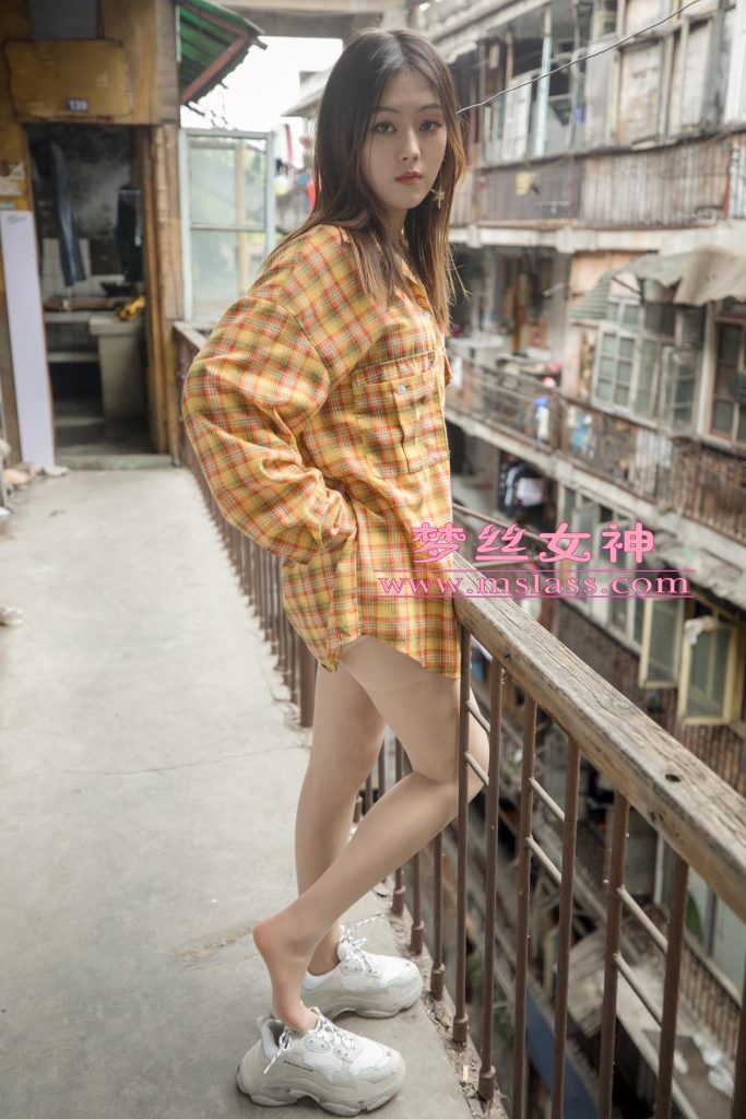 [MSLASS梦丝女神]2019.04.23 操场小甜心 玥玥 [65P/1V/1.45G]-无料摄影圈