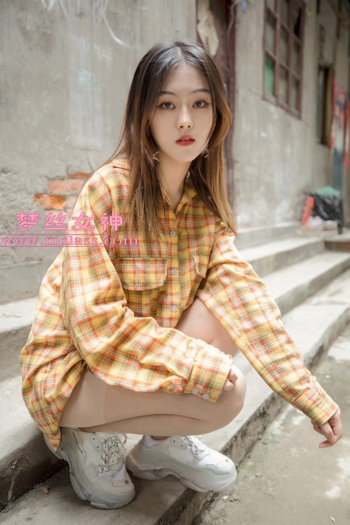 [MSLASS梦丝女神]2019.04.23 操场小甜心 玥玥 [65P/1V/1.45G]插图1