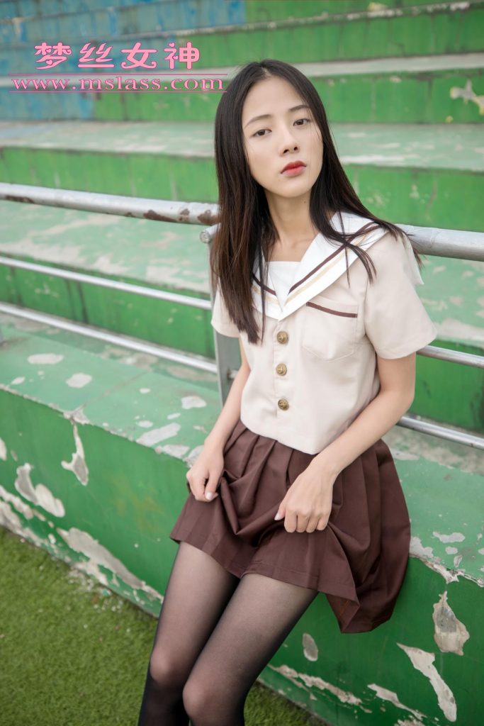 [MSLASS梦丝女神]2019.05.02  学院的JK黑丝袜 雪馨 [79+1P/451M]插图3