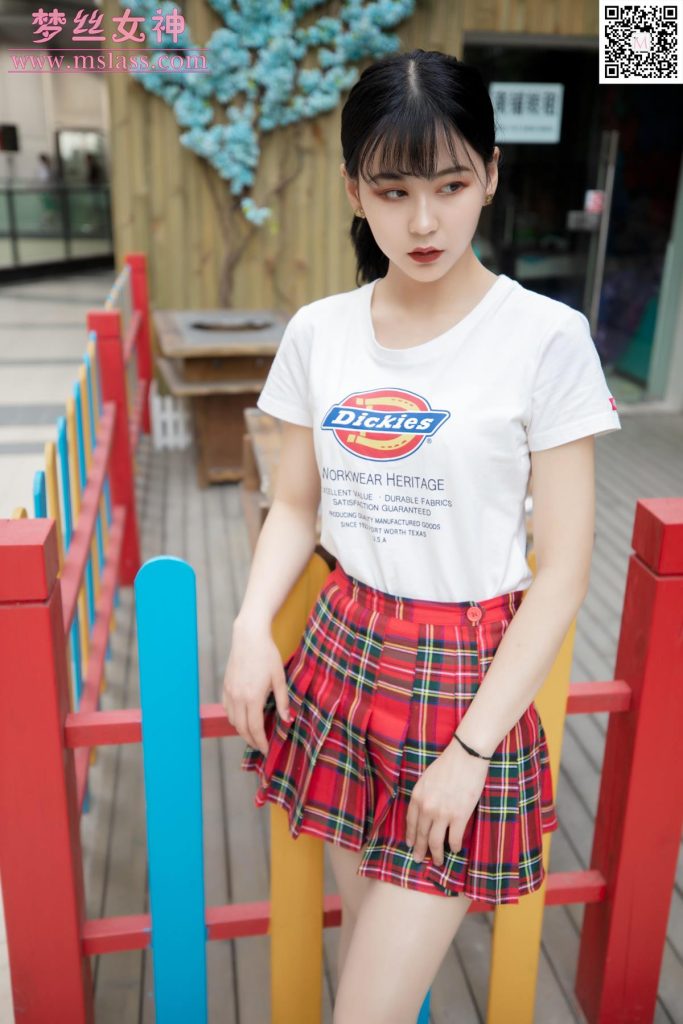 [MSLASS梦丝女神] 2019-09-09 小白鞋的搭配 可岚 [59P/78MB]插图2