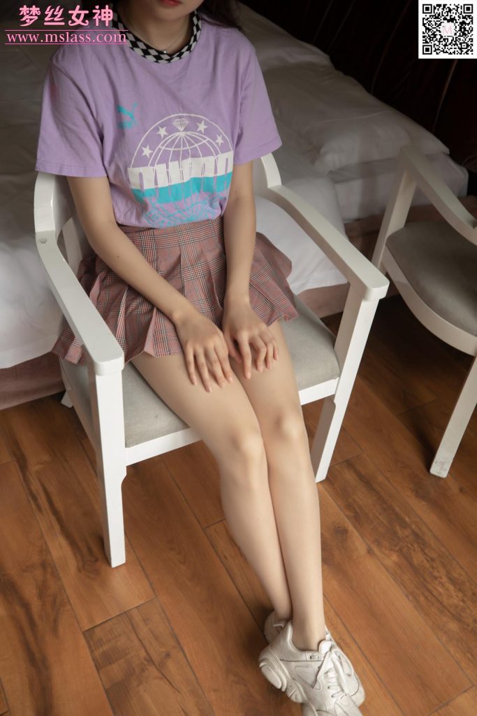 [MSLASS梦丝女神] 2019-11-05 刘佳 笔直的丝袜腿 [74P/455MB]插图2