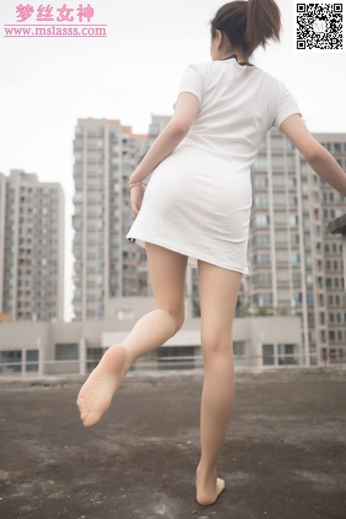 [MSLASS梦丝女神] 2019-12-23 素岚 户外肉丝连体裙 [60P/328MB]插图2