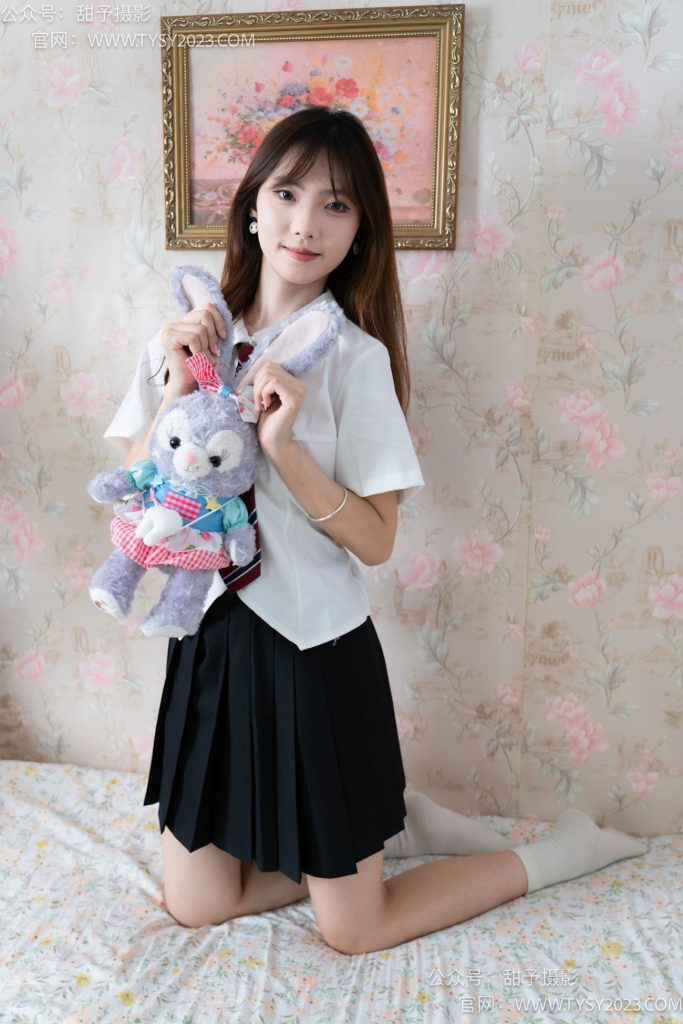 甜予摄影 007 璇璇-板鞋、白棉袜、裸足[122P/2V/9.75GB]插图2