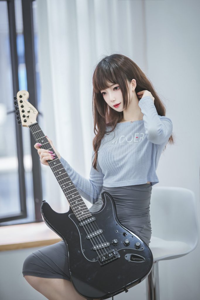 动漫博主封疆疆v 015 吉他妹妹 [40P/330MB]插图1