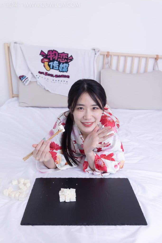 物恋传媒 NO.2385 菜菜-木屐、短白丝、裸足、和服浴衣、裸足[240P/1V/4.66GB]插图3