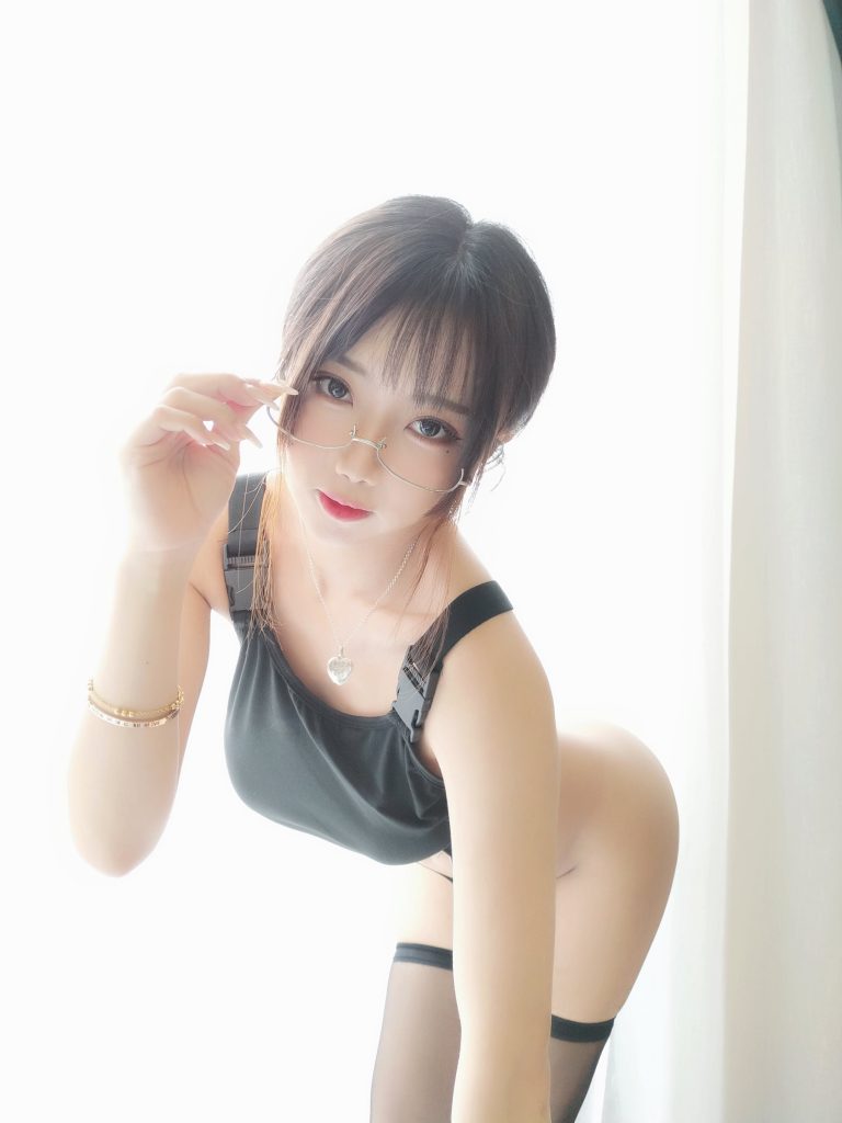 白嫩美少女鬼畜瑶 021 运动能手 [22P/1V/85MB]插图2