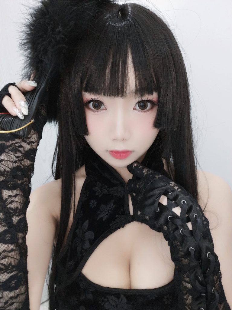 鬼畜瑶在不在w NO.031 – 黑色旗袍[70P/1V/204MB]插图3