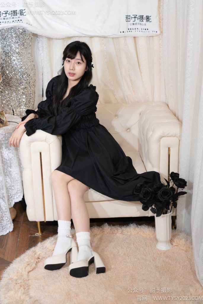 甜予摄影 NO.034 鱼鱼-高跟鞋、白棉袜、肉丝（脚尖加固款）[129P/2V/9.57GB]插图2