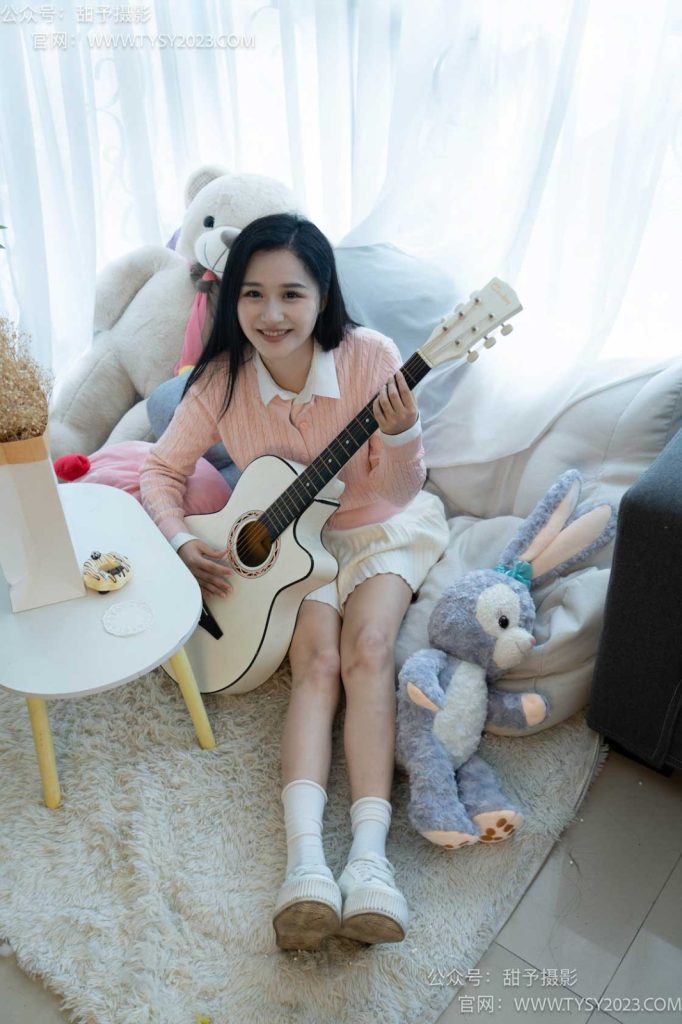 甜予摄影 NO.037 澜澜-板鞋、白棉袜、裸足[120P/2V/9.65GB]插图2