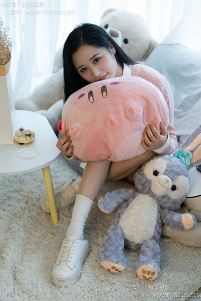 甜予摄影 NO.037 澜澜-板鞋、白棉袜、裸足[120P/2V/9.65GB]插图4