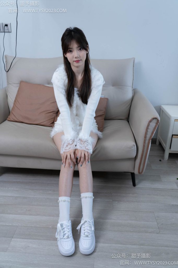 甜予摄影 NO.039 璇璇-板鞋、白棉袜[202P/2V/13.21GB]插图2