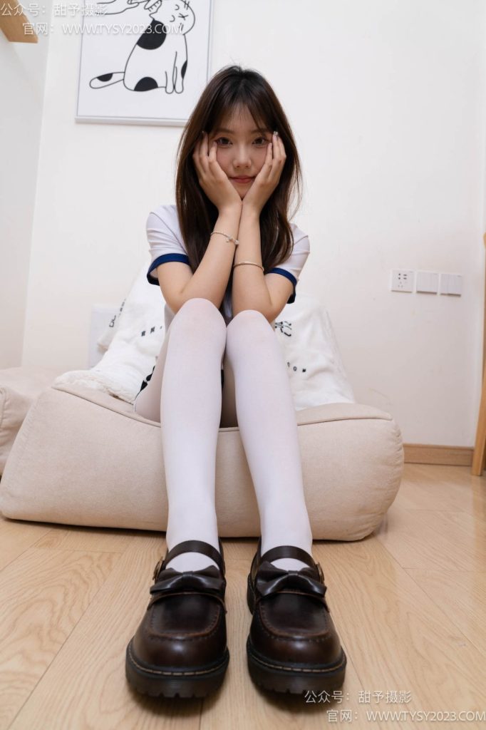 甜予摄影 NO.042 璇璇-体操服、皮鞋、厚白丝[130P/2V/9.95GB]插图2