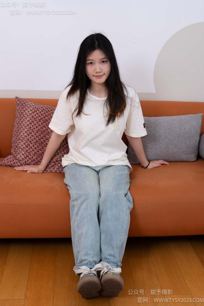 甜予摄影 NO.043 松松-帆布鞋、白棉袜、裸足[118P/2V/9.64GB]插图1