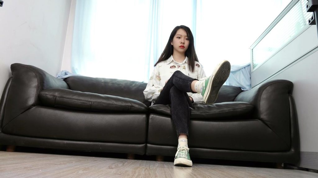 [Sexy Asian Girls Feet] NO.035-初恋般记忆的小女生YIYI近距离秀脚 [239P/457MB]插图1