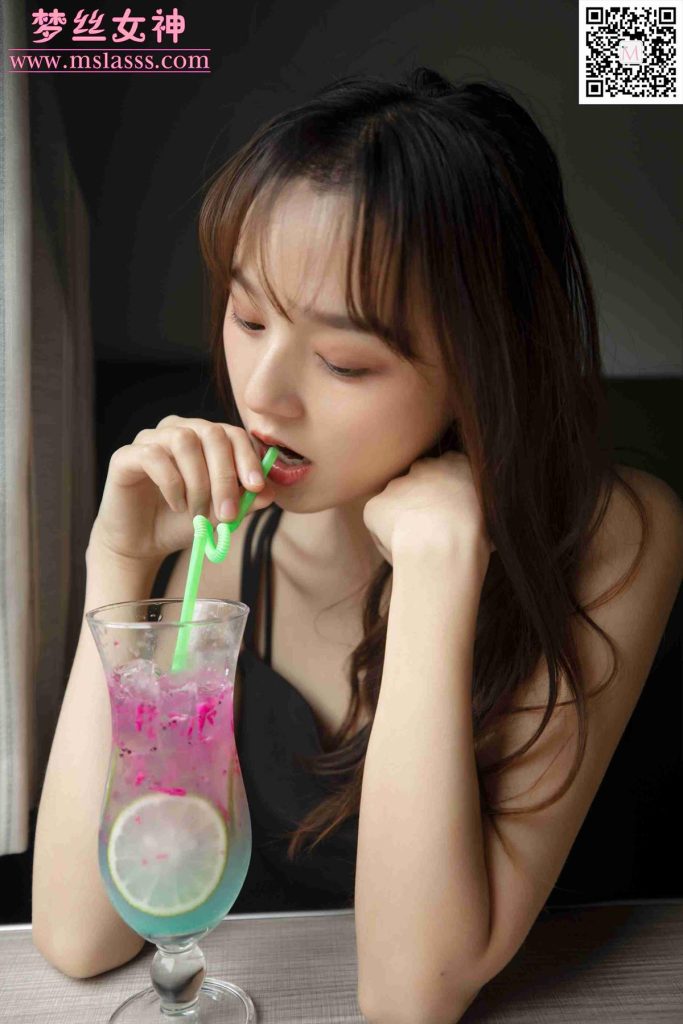 [MSLASS梦丝女神] 2020-04-22 玥玥 火车超自然系 [62P/1V/1155M]插图1