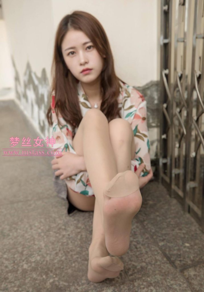 [MSLASS梦丝女神]2019.05.20 宿楼丝袜玉足女神 魏婷婷 [68P/84M]插图3