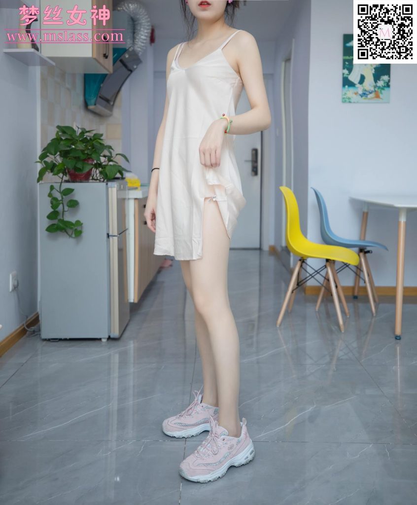 [MSLASS梦丝女神] 2020.11.02 莹仙女《PINK》[51P/372MB]插图1