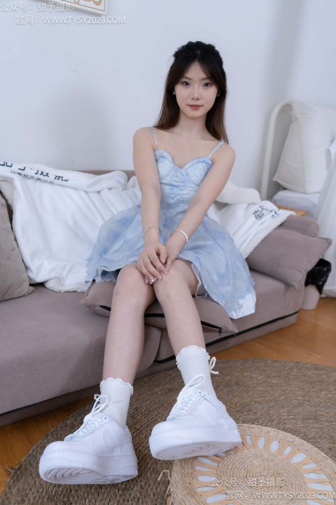 甜予摄影 NO.074 璇璇-板鞋、白棉袜[199P/2V/12.00GB]插图3