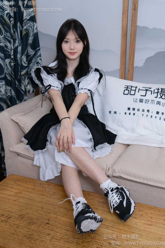 甜予摄影 NO.083 璇璇-运动鞋、白棉袜、裸足[133P/2V/9.95GB]-无料摄影圈