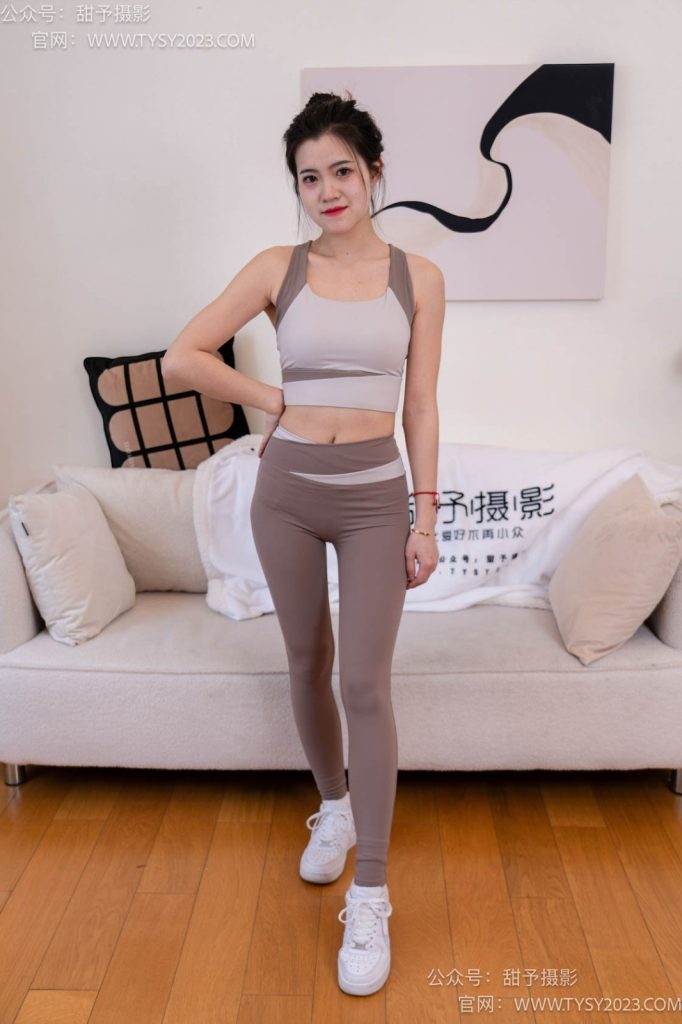 甜予摄影 NO.084 小粥-板鞋、白棉袜、裸足[140P/2V/10.13GB]插图2