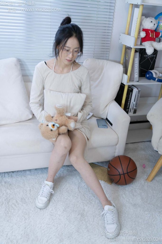 甜予摄影 NO.087 静静-板鞋、白棉袜、裸足[106P/2V/9.35GB]插图2