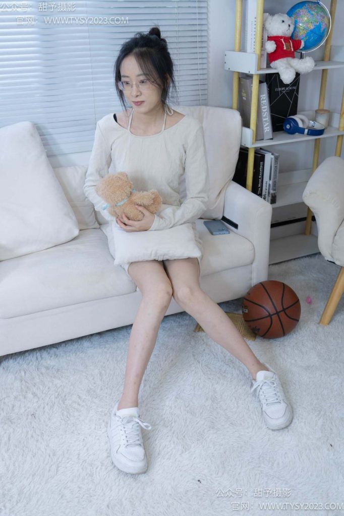 甜予摄影 NO.087 静静-板鞋、白棉袜、裸足[106P/2V/9.35GB]插图1