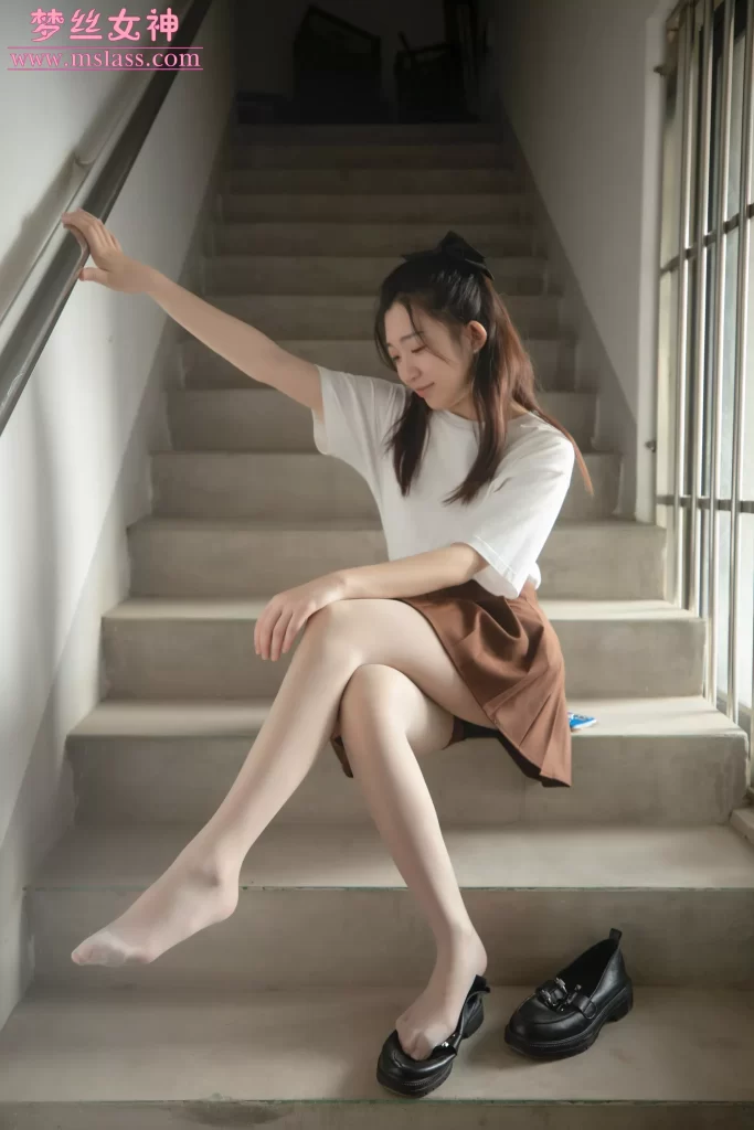 [MSLASS梦丝女神]2022.04.11 丝袜JK小格调 张小雪[59P/263MB]-无料摄影圈