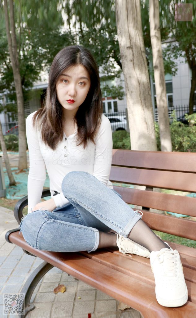 [SiHua思话] SH026 人群里的裤里斯 露露 [95P/2V/556MB]插图1