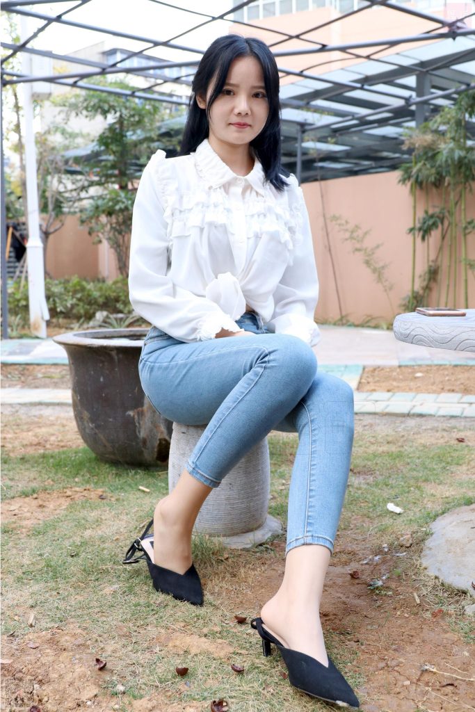 [SiHua思话] SH035 爱穿丝袜的乡下表妹 小表妹 [95P/2V/691MB]插图3