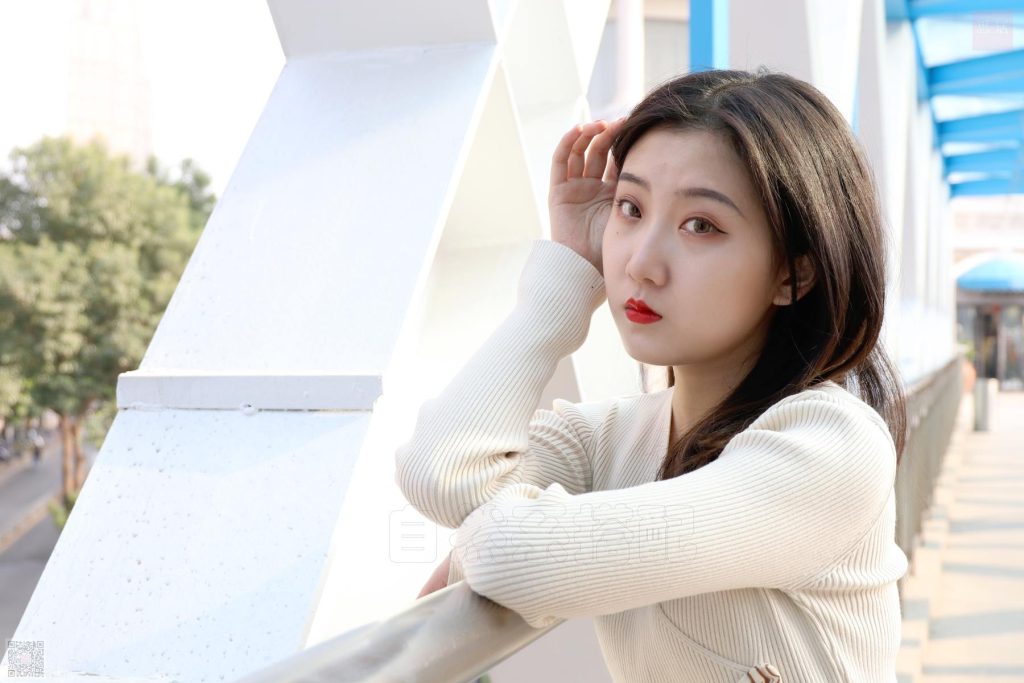 [SiHua思话] SH044 冬日步行街的薄肉丝 露露 [94P/2V/659MB]插图3