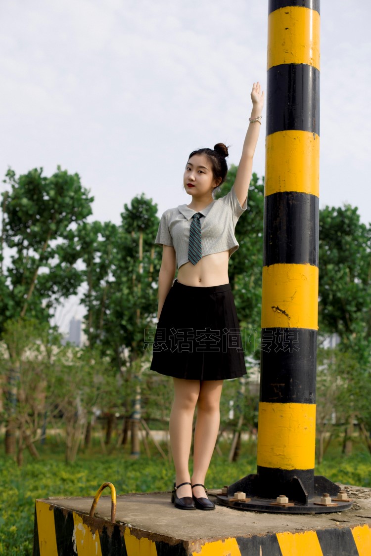 [SiHua思话]SH126 露露 放学调皮[40P/56MB]插图2