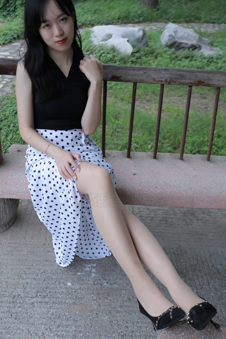 [SiHua思话]SH133 琦琦 温婉肉丝淑女游公园 [44P/79MB]插图2