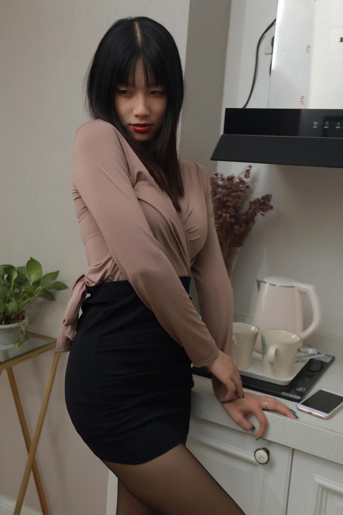 [SiHua思话] SH140 诗诗 黑丝Y惑 [55P/93MB]插图2