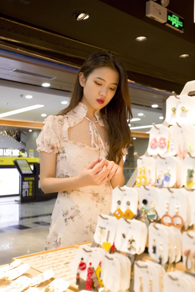 [SiHua思话] SH143 小丫 逛商场累了歇歇脚 [51P/85MB]插图2