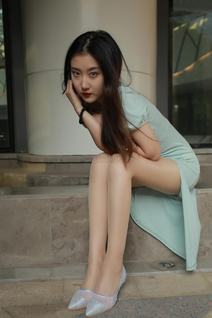 [SiHua思话] SH146 露露 户外游玩脱鞋 [49P/50MB]插图1