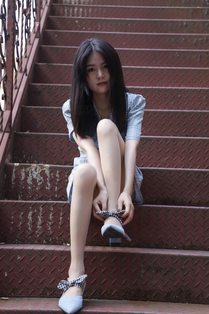 [SiHua思话]SJ022 筱蝶 楼梯道的学院女神 [46P/103MB]插图3